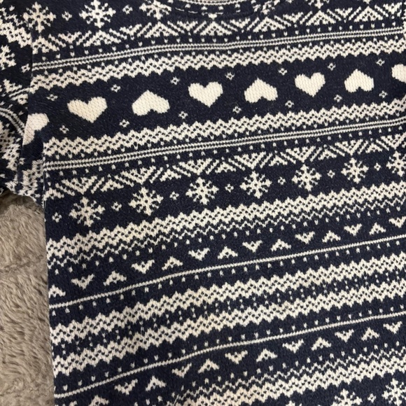 Old Navy 5T Blue Fair Isle Long Sleeve Tee, Hearts, Winter, Snowflakes - Picture 2 of 4